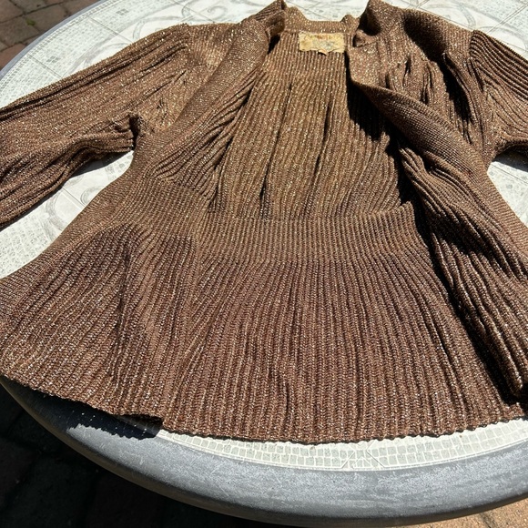 Cyn Les vintage sweater peplum style slightly fixed button waist. Sz 12 - Picture 3 of 6